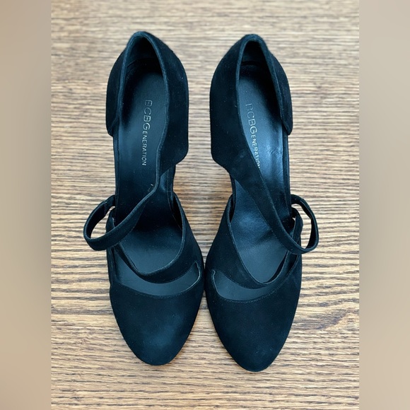 Black Velvet strappy stilettos by BCBGeneration - Picture 3 of 5